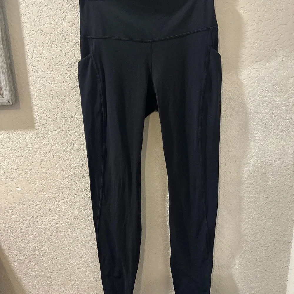 Lululemon Align high rise leggings - Picture 4 of 7